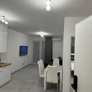 Janickiego 166 Parking Free Apartament