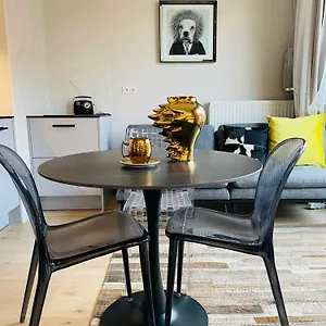 Piper Gold Targi Apartament