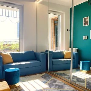 Gold - Podziemny Garaz Blisko Stadionu I Lotniska - Wygoda, Styl I Komfort Apartament